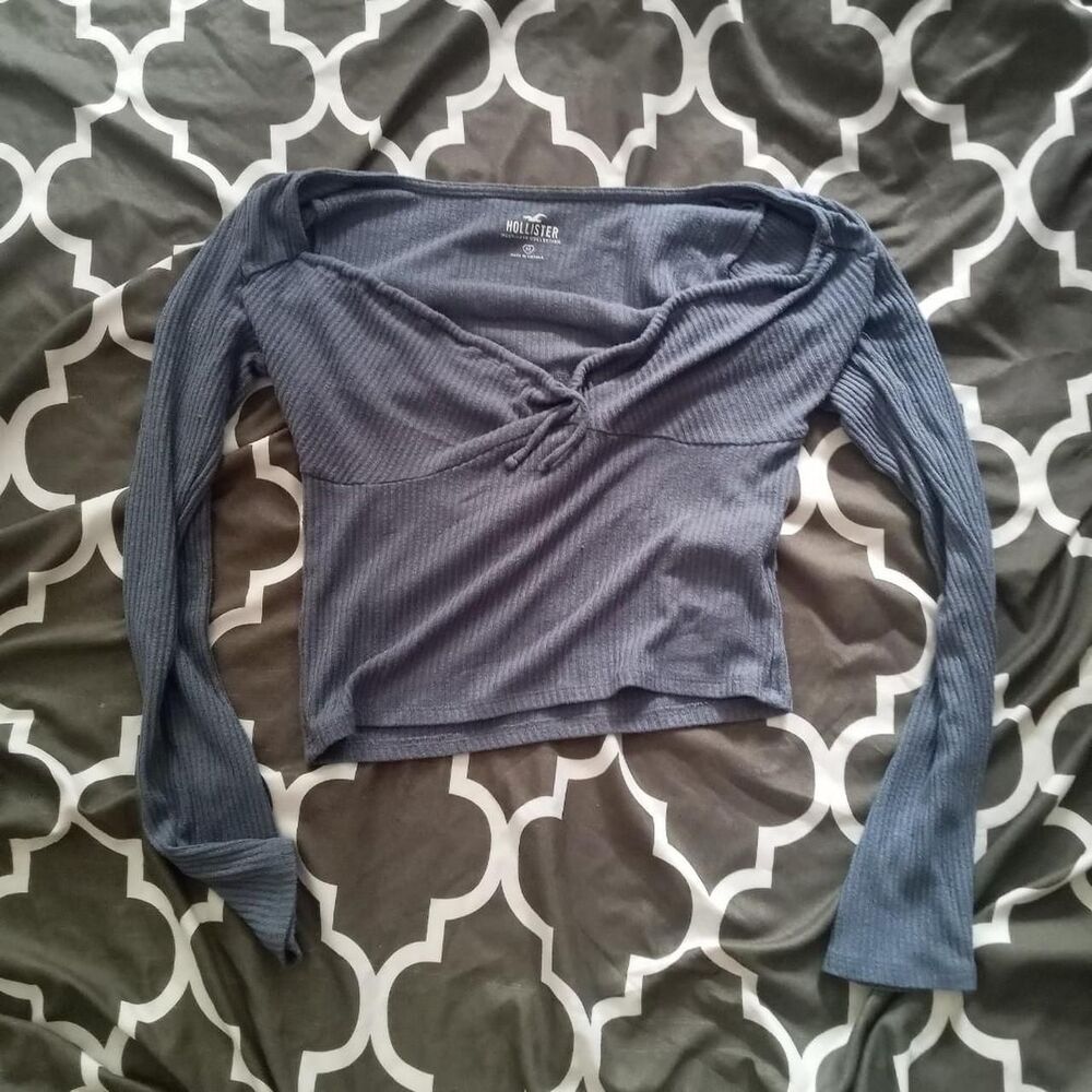 Hollister-co Women's Blue and Navy Crop-top
